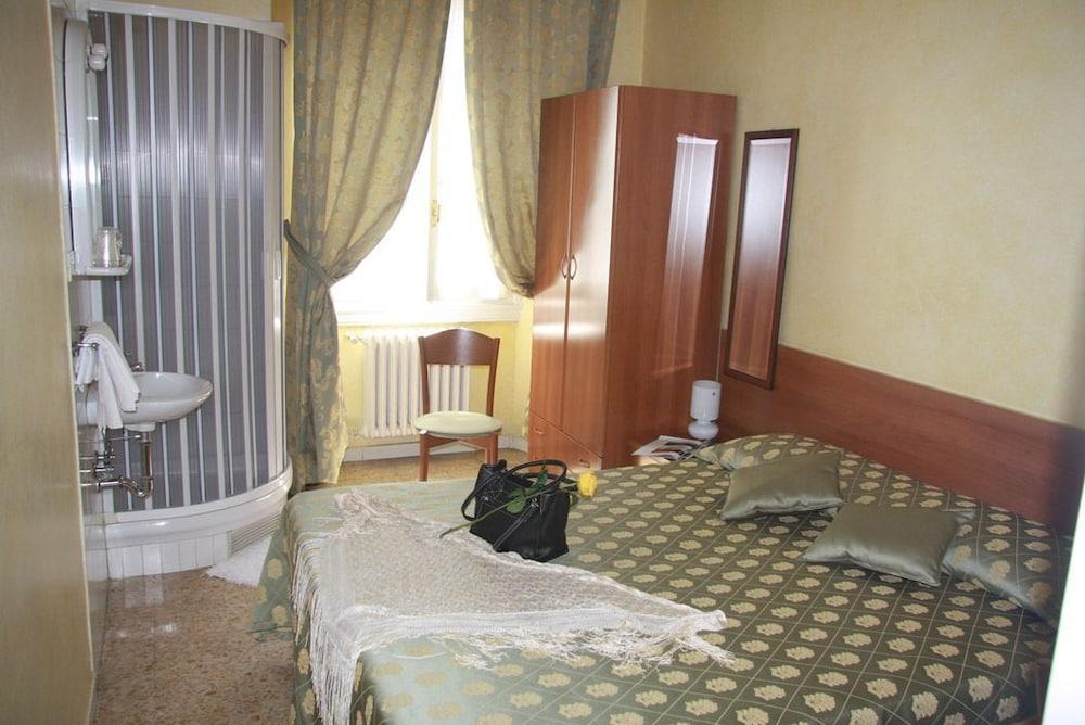 Hotel Giappone Флоренция Экстерьер фото